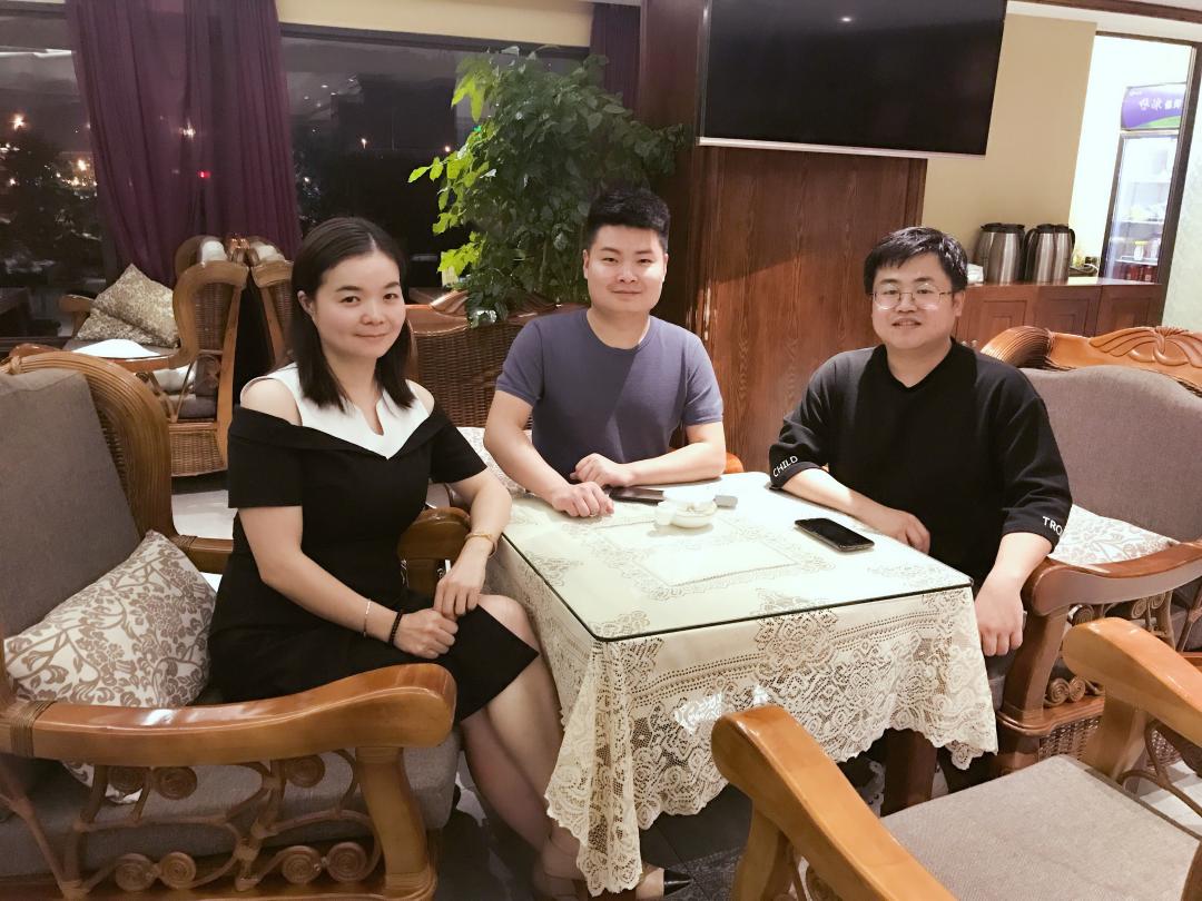 蒜苗陆永峰:精油市场不叫座?151家小店啃下这块硬饽饽