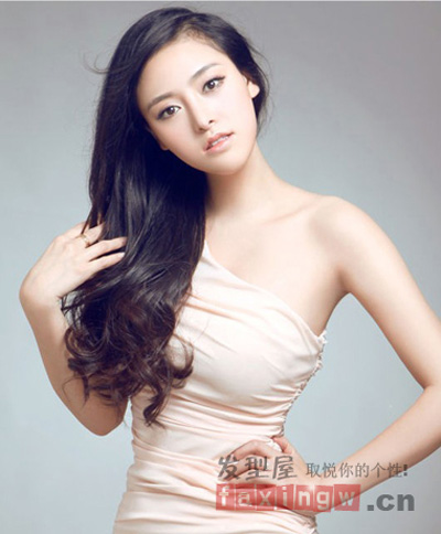 美发达人告诉你长脸<em>女生适合</em>烫什么发型 --资讯