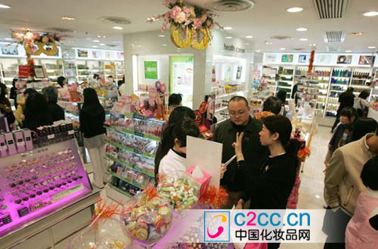 竞争环境下流通消费行业的变革 --资讯中心 - 中