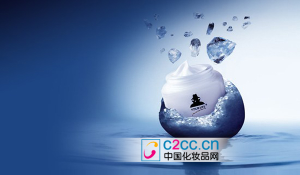 美媒:中国男士注重外表 带动化妆品行业蓬勃发