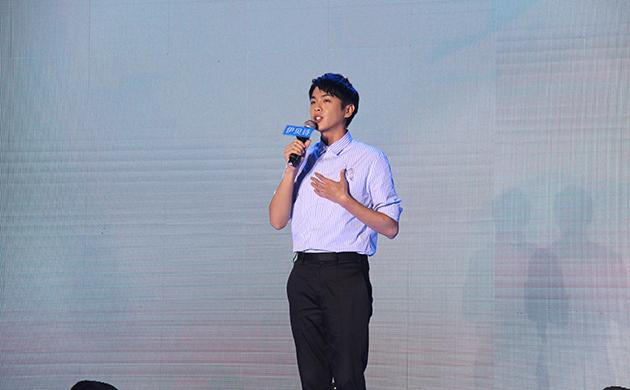 在这场纯净面膜上市发布会上,打动你的不只有张若昀