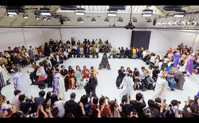 黑磁膜法巴黎首发,膜法世家携手Alex.Liu跨界时尚之美