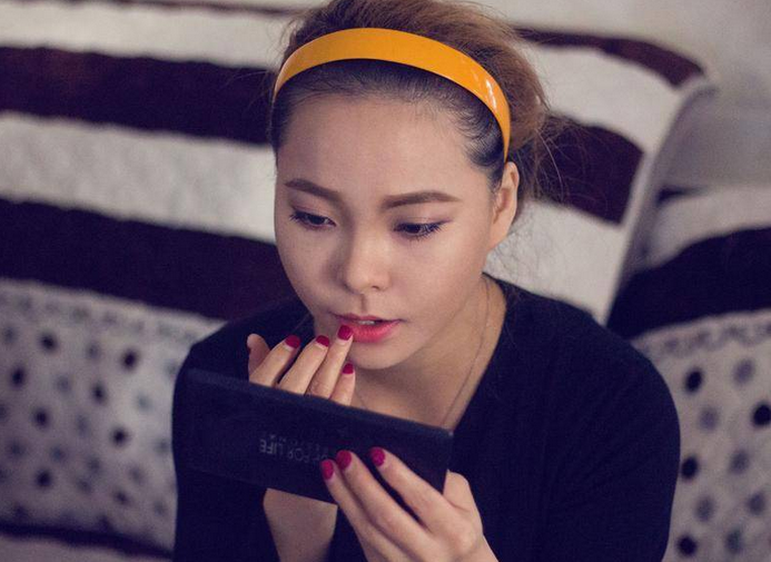 是什么让国产化妆品卖得更好了？