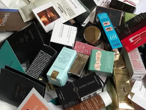 美妆小样,撑起一个百亿生态圈