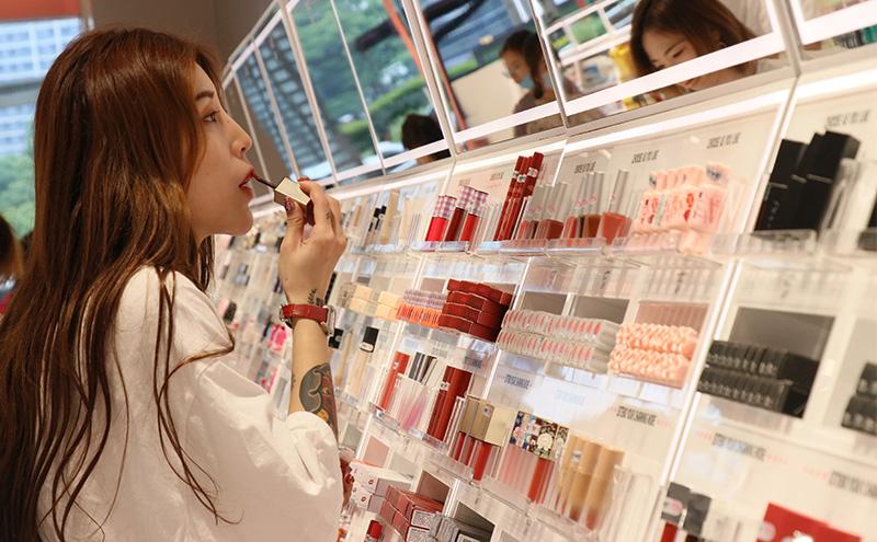 完美日记和THE COLORIST调色师金华首店开业,毗邻商铺哪家更强丨一周鲜事