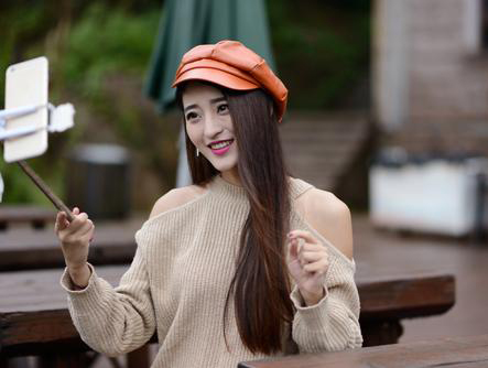 流量从金字塔型走向橄榄型 如何选择营销方式和主播?