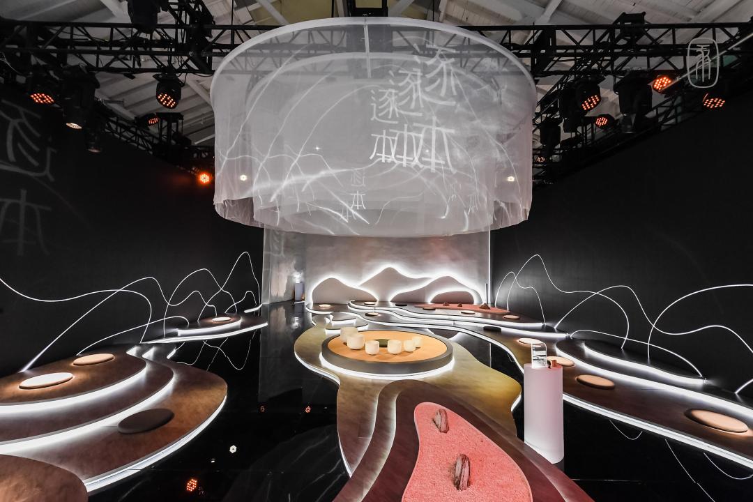 逐本开展线下艺术展，品类构架向芳疗护肤领域延伸