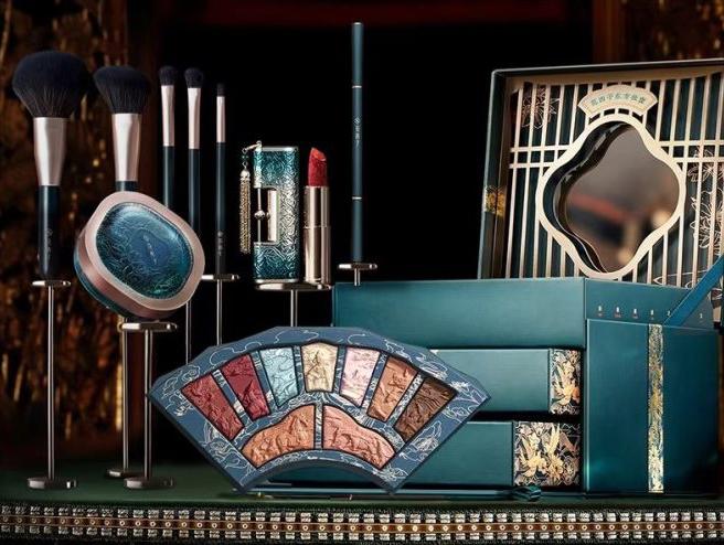 1314元的七夕礼盒,收割了多少直男?