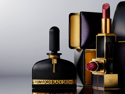 Tom Ford品牌香水为何逆势劲增?六张图表透视其过去一年的重要动向