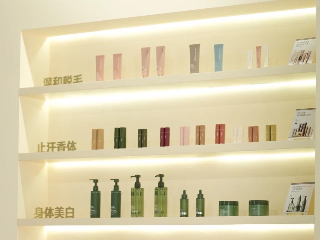 抖音卖爆！凭什么？重生之抖音爆品在美博会“受宠”