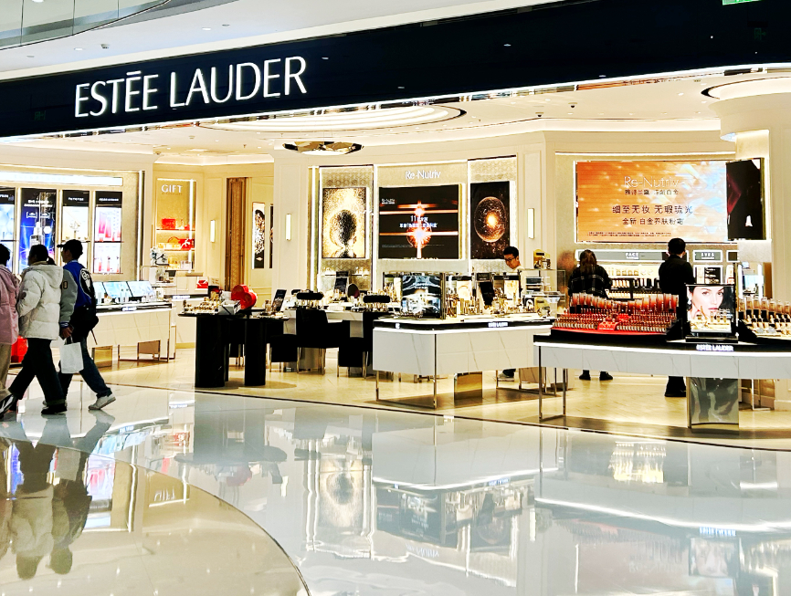 雅诗兰黛亟需一个更懂中国的CEO