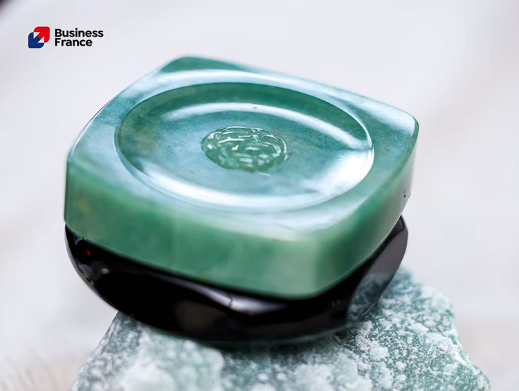 百雀羚的“向外生长”和“向内扎根”