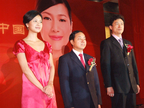 徐静蕾与陈凯旋,刘玉亮在一起